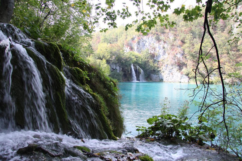 Готель Plitvice Pansion Lovric Плитвицька Єзера Екстер'єр фото